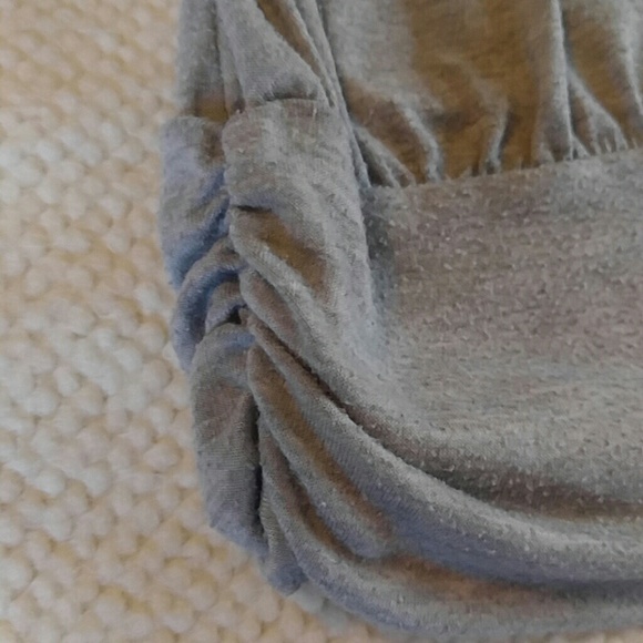 Gray maternity shirt - Picture 2 of 6